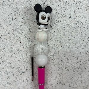 Minnie Mouse Doorables Pen with ink refill